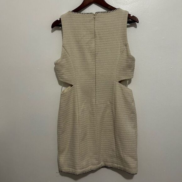 7 For All Mankind Cream Textured Sleeveless Mini Dress Size S Cutouts Classic - Picture 6 of 16